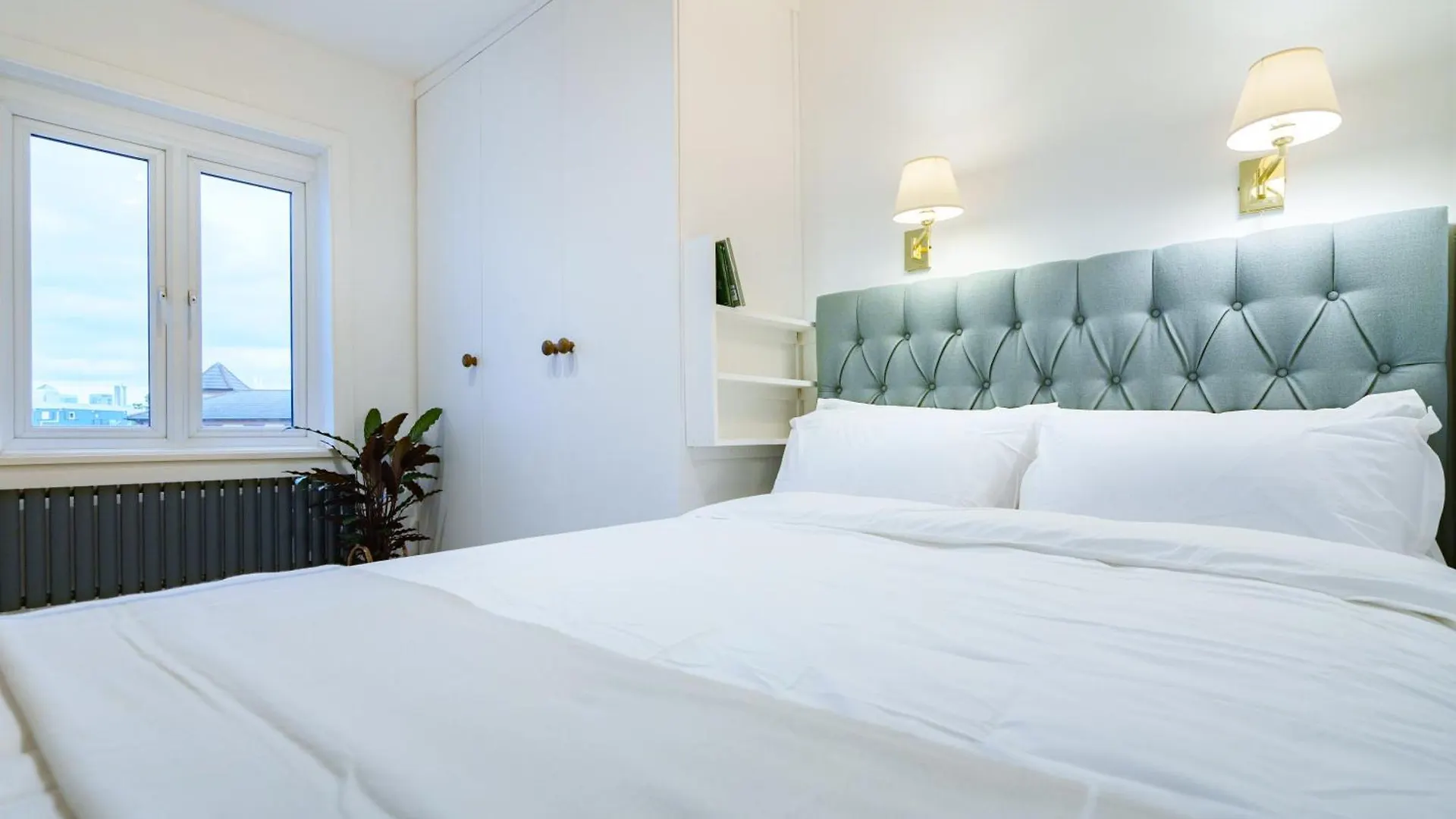 Stylish & Spacious Peckham Flat London 0*,